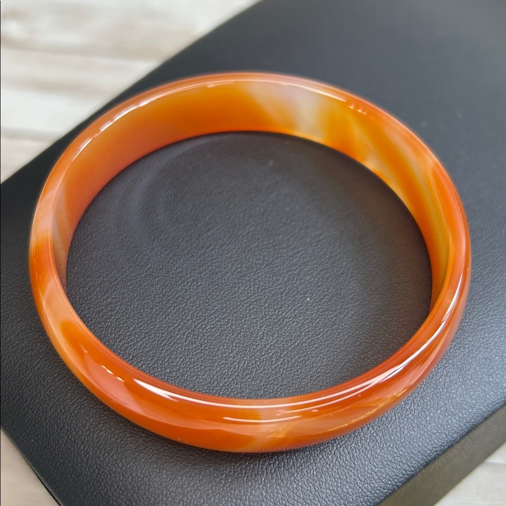 Vibrant Red Agate Bangle Bracelet - image 2